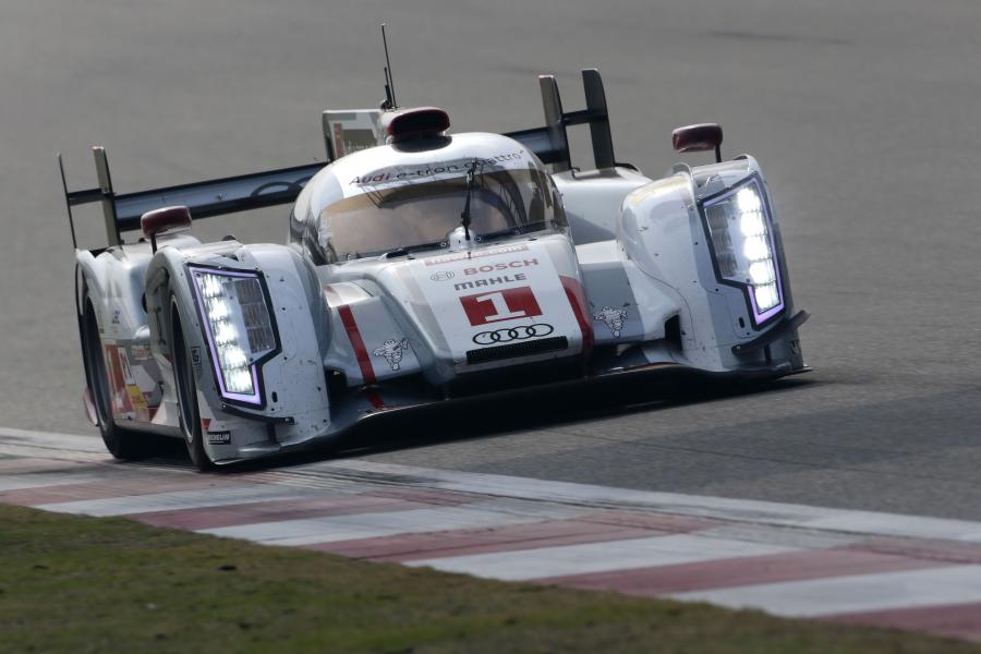  Audi R18 e-Tron Quattro 2012 года  (фото 11 из 42)